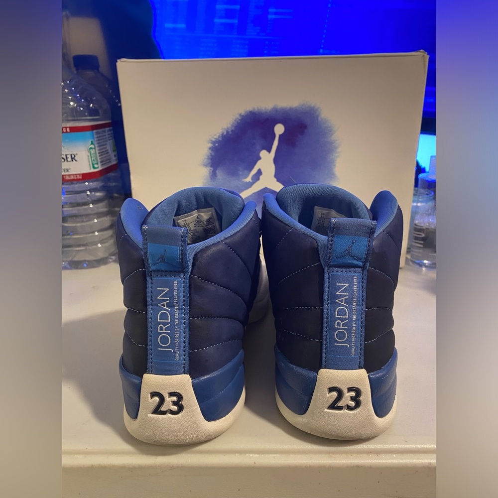 Jordan 12 - Picture 4 of 7